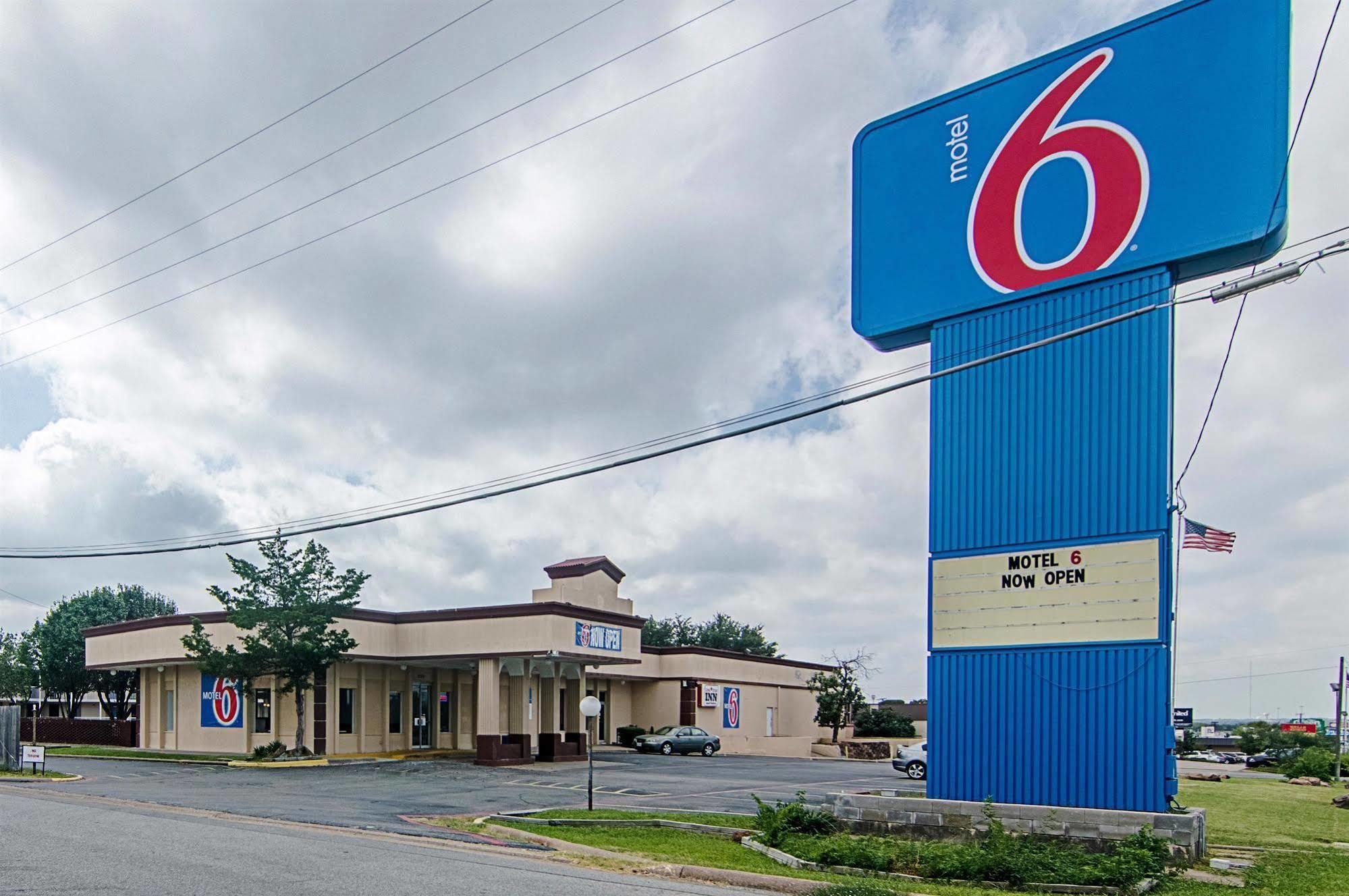 Motel 6 Sherman, Tx Екстер'єр фото